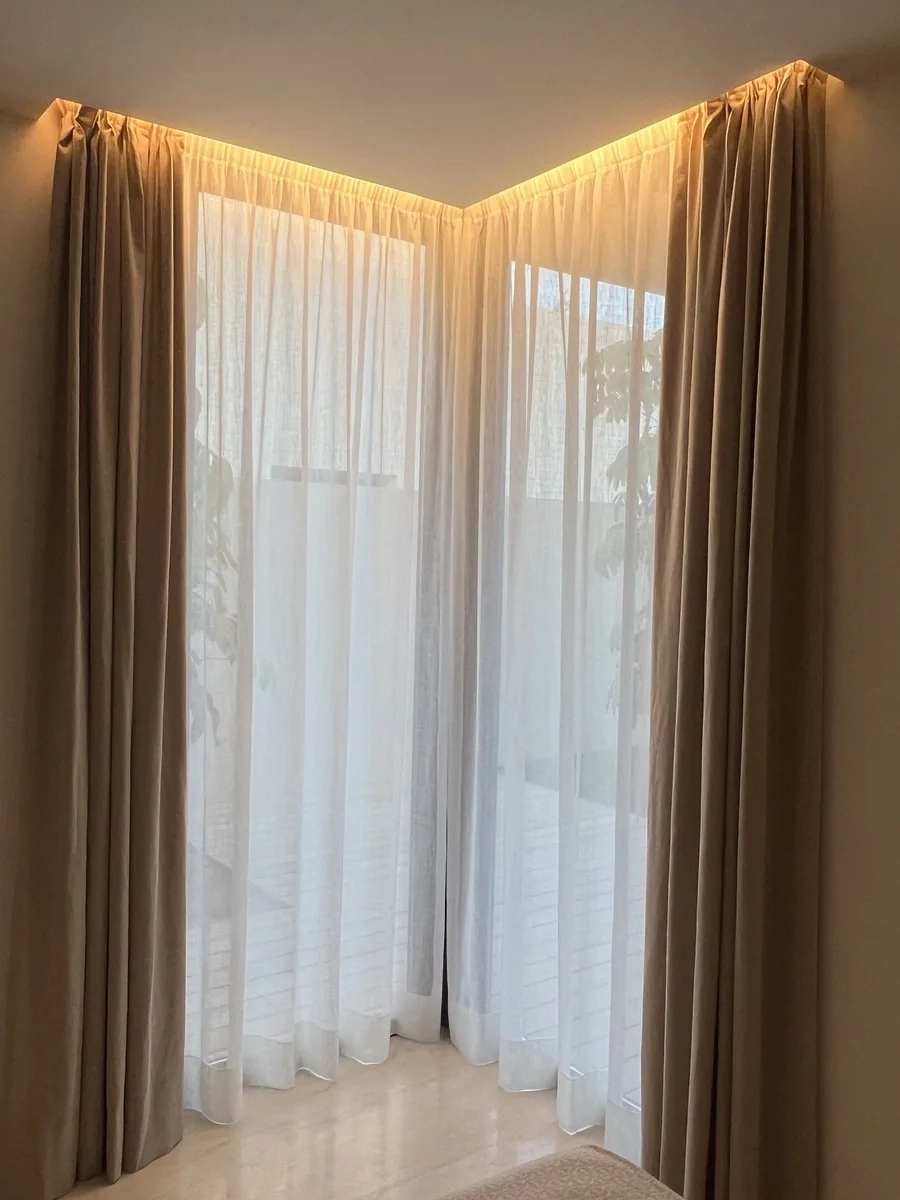 Cortinas y visillos a medida para crear un ambiente luminoso y acogedor en Alicante.
